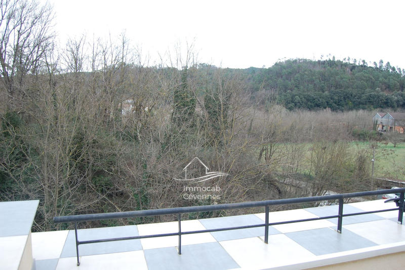 Duplex - 121 m² - 6 pièces