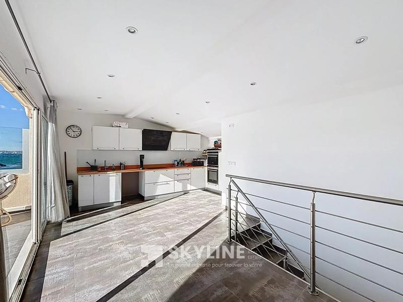 Maison - 94 m² - 4 pièces