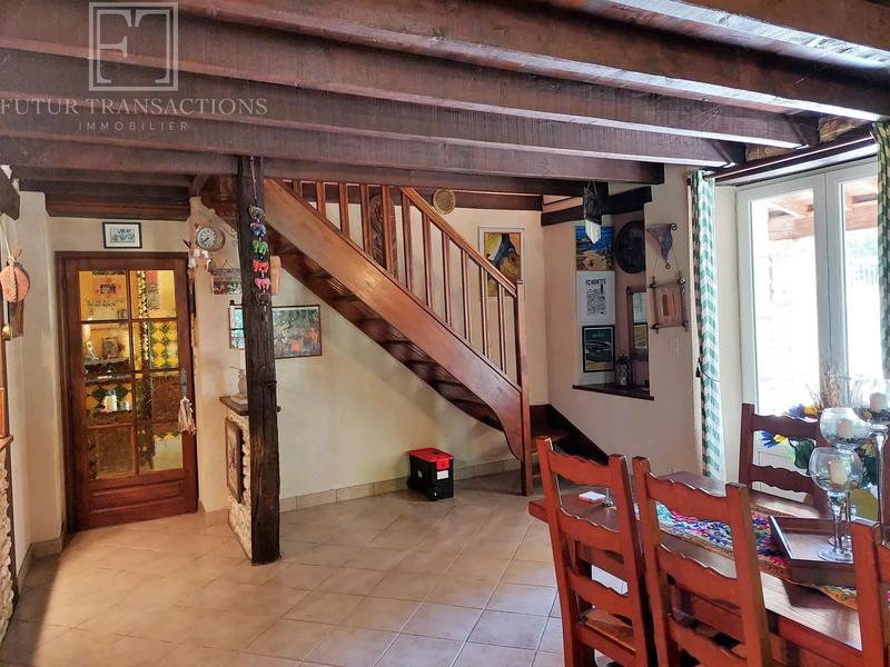 Maison - 137 m² - 6 pièces