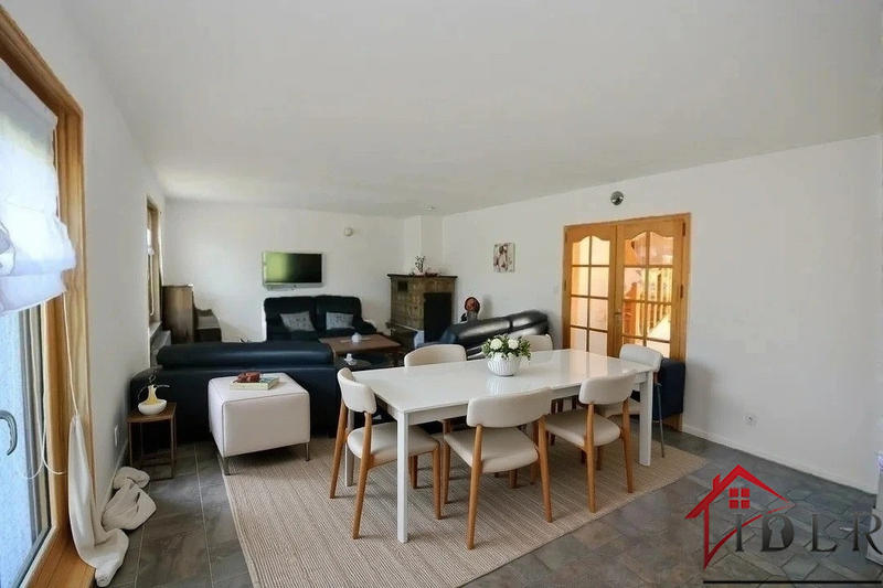 Maison - 147 m² - 8 pièces