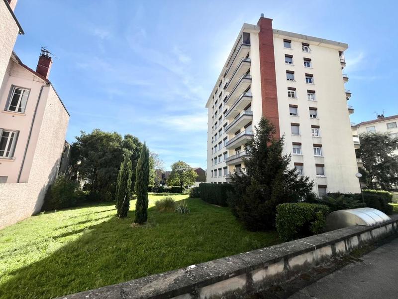 Appartement - 92 m² - 3 pièces