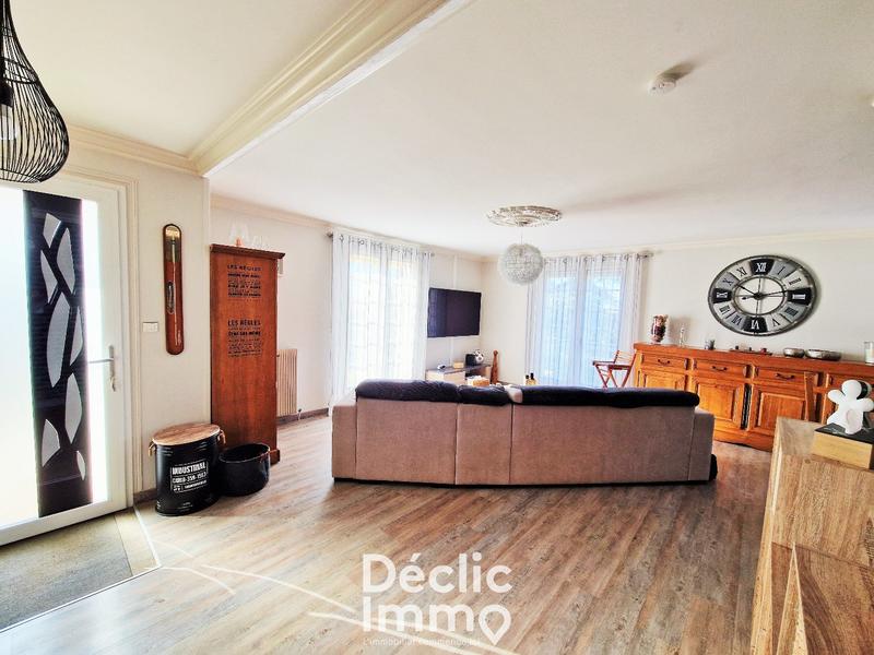 Pavillon - 161 m² - 7 pièces