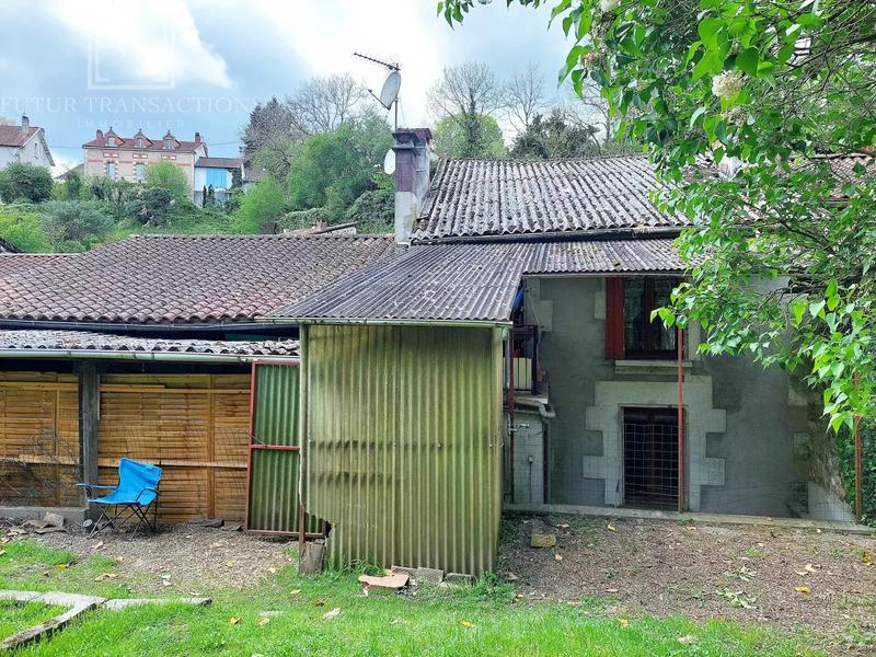 Immeuble - 206 m² - 10 pièces