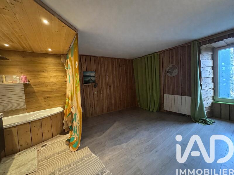 Maison de village - 169 m² - 7 pièces