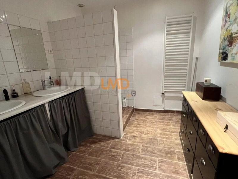 Maison de village - 180 m² - 9 pièces