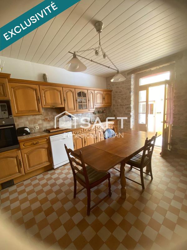 Maison - 146 m² - 9 pièces