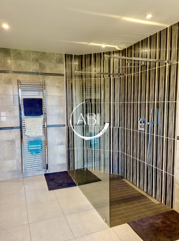 Maison contemporaine - 176 m² - 6 pièces