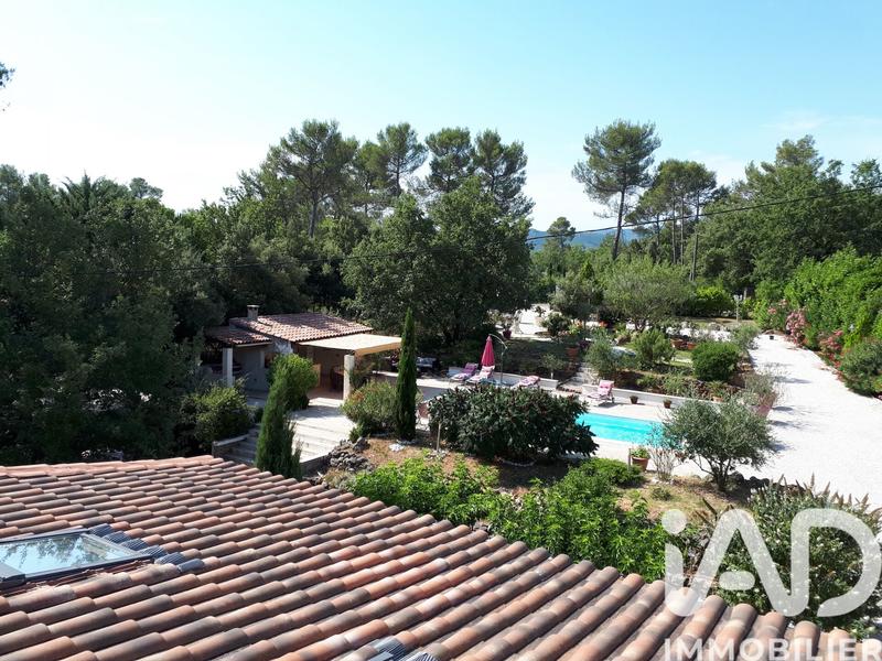 Maison - 177 m² - 7 pièces