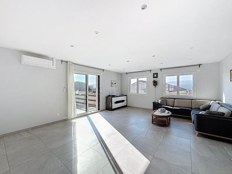 Pavillon - 128 m² - 4 pièces