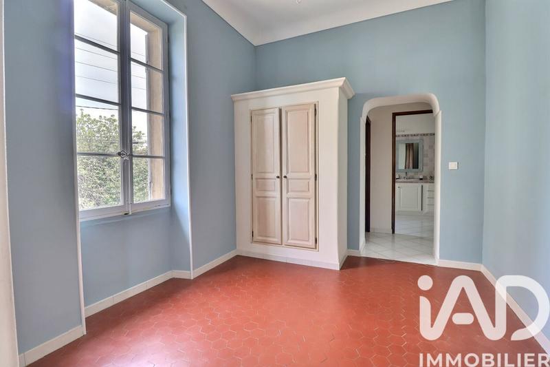 Maison - 180 m² - 7 pièces