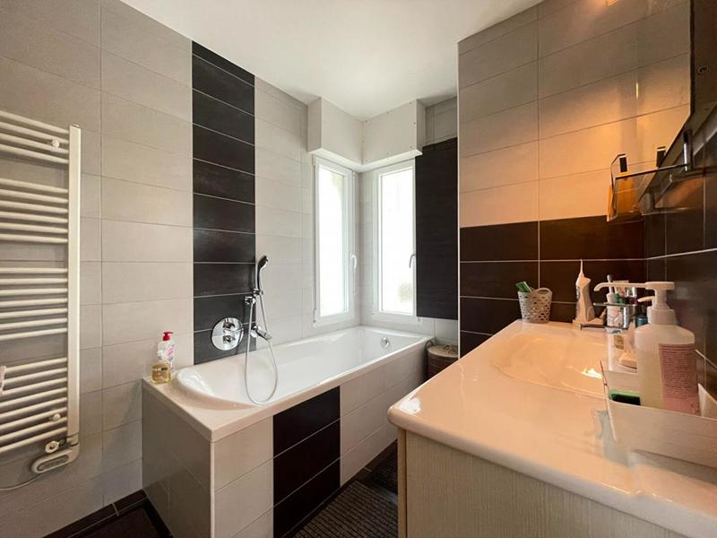 Maison - 172 m² - 8 pièces