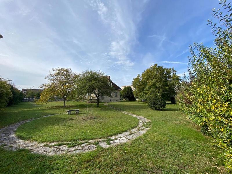 Maison - 230 m² - 6 pièces