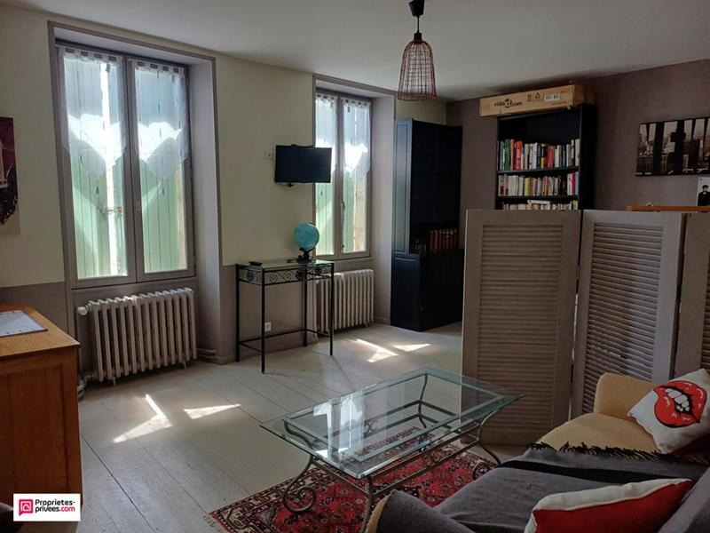 Maison - 210 m² - 6 pièces