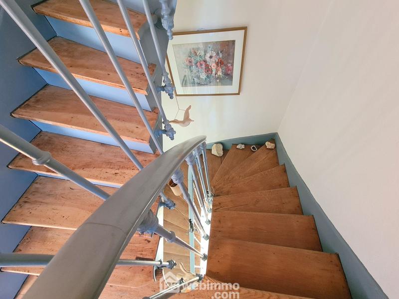 Maison - 161 m² - 6 pièces