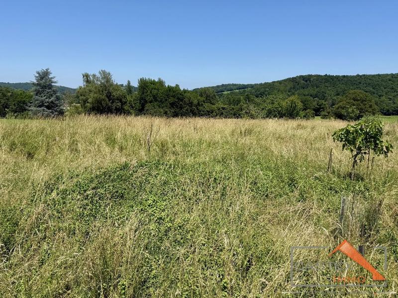 Terrain constructible - 1 524 m²