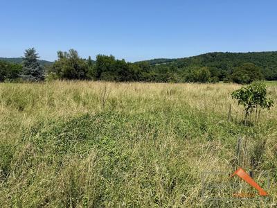 Terrain constructible - 1 524 m²