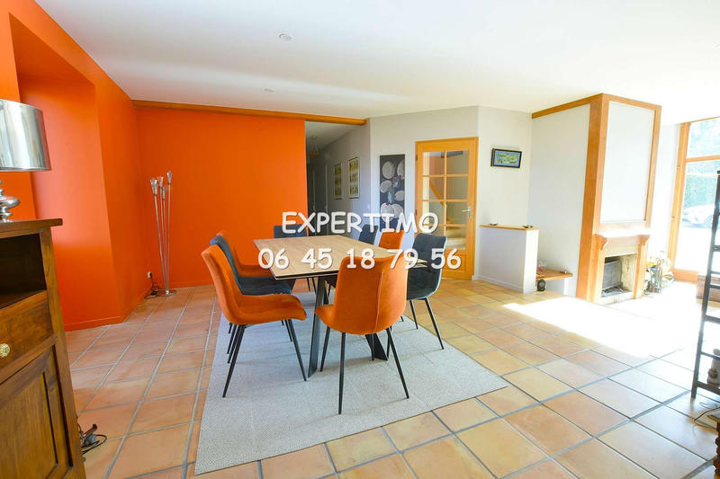 Maison - 200 m² - 10 pièces