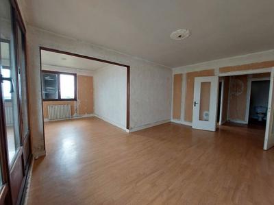 Appartement - 93 m² - 5 pièces