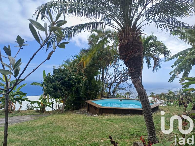 Maison - 104 m² - 4 pièces