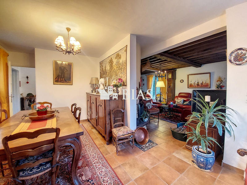 Maison traditionnelle - 150 m² - 6 pièces