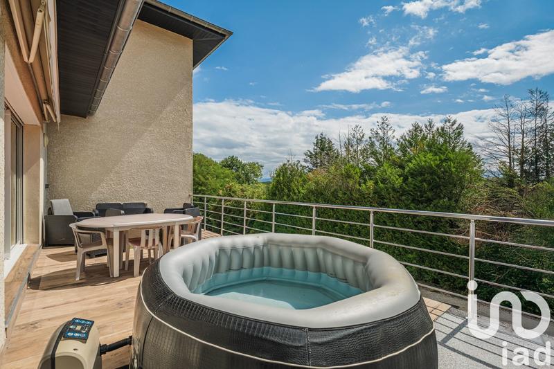 Maison - 195 m² - 8 pièces