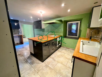 Maison de village - 227 m² - 8 pièces