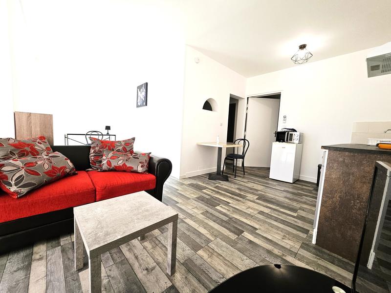 Maison de ville - 218 m² - 10 pièces