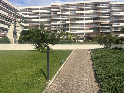 Parking / Garage - 18 m²