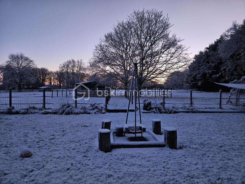 Propriété - 266 m² - 12 pièces