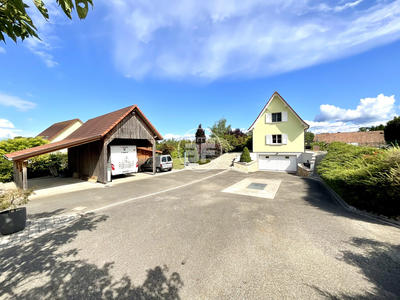 Maison traditionnelle - 163 m² - 7 pièces