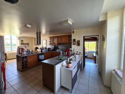 Propriété - 460 m² - 14 pièces