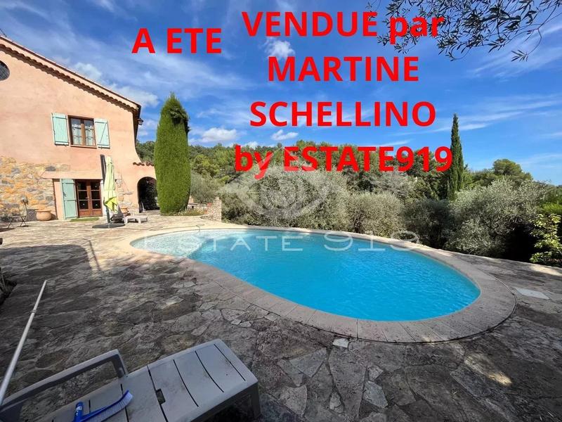 Villa - 160 m² - 6 pièces