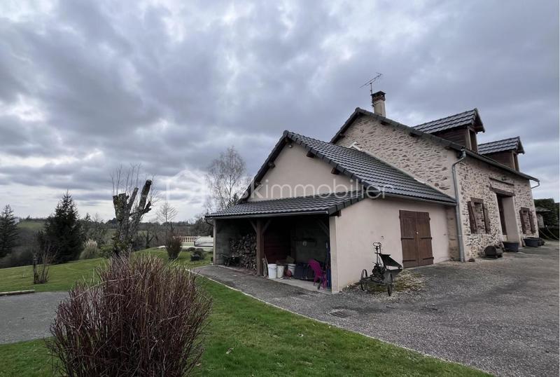 Immeuble - 216 m² - 10 pièces