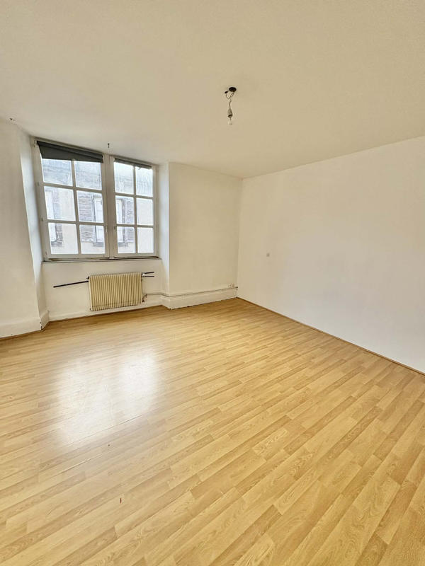 Appartement - 84 m² - 3 pièces