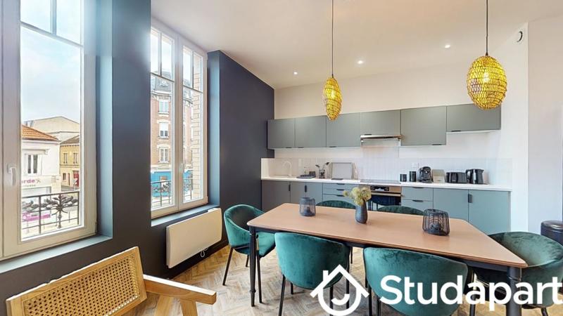 Chambre - 11 m² - 1 pièce