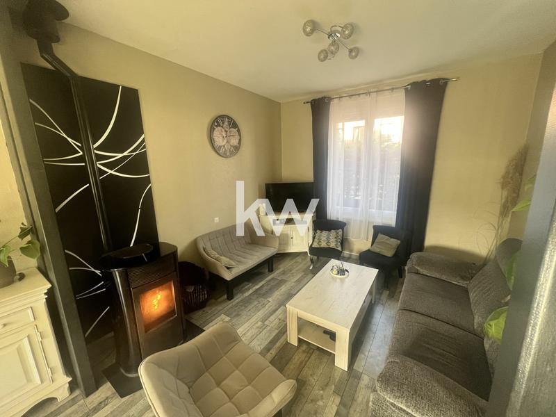 Maison - 121 m² - 6 pièces