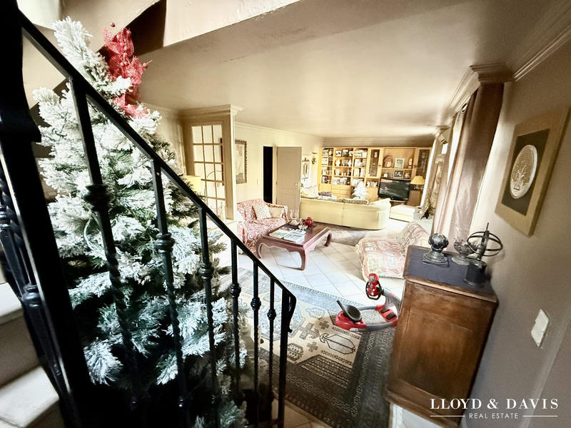 Maison - 168 m² - 7 pièces