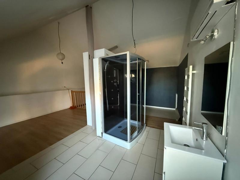 Maison - 200 m² - 6 pièces