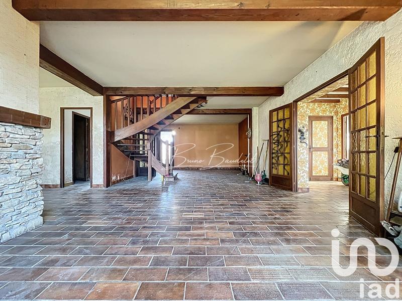 Maison - 210 m² - 6 pièces