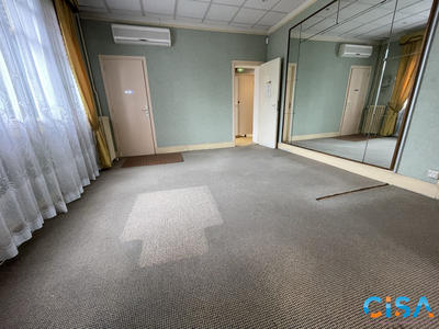 Maison - 265 m² - 10 pièces