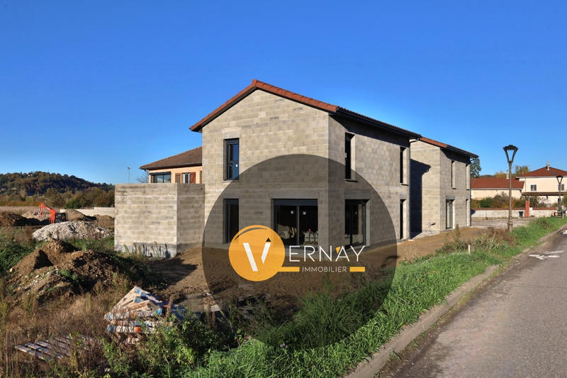 Maison - 92 m² - 4 pièces