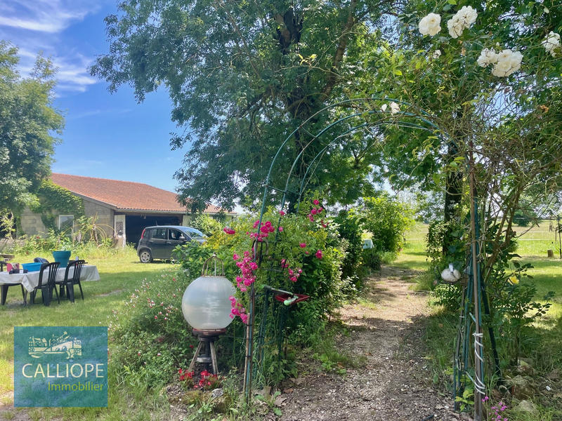 Propriété - 420 m² - 15 pièces