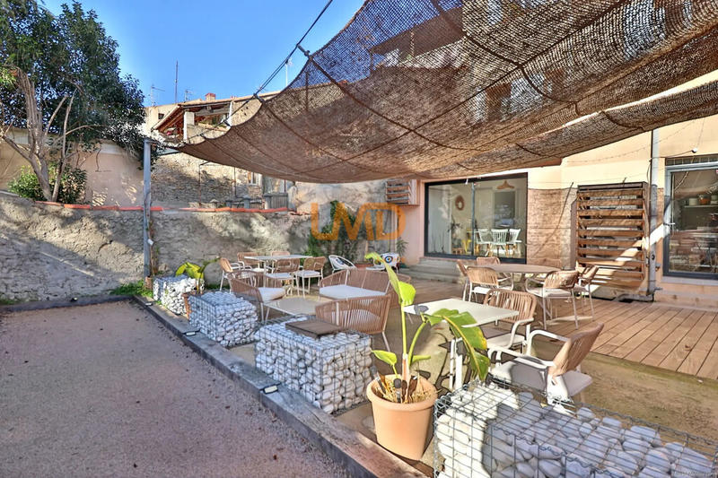 Bureau - 121 m² - 6 pièces