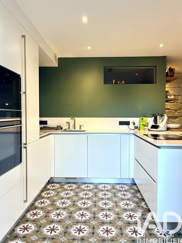 Appartement - 100 m² - 5 pièces