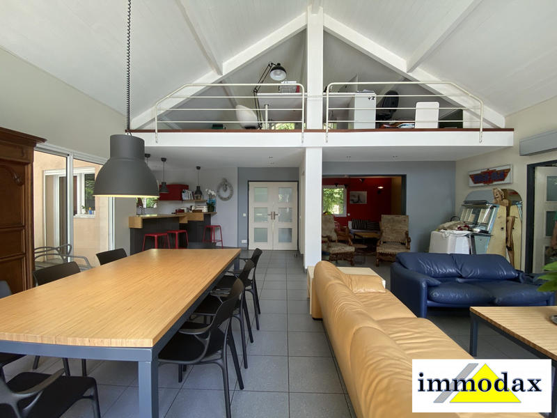 Maison contemporaine - 192 m² - 6 pièces