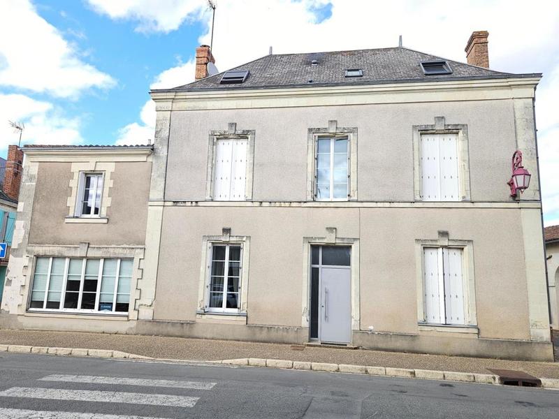 Maison - 200 m² - 9 pièces