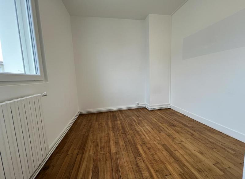 Maison - 95 m² - 8 pièces