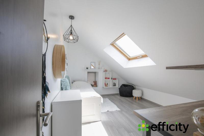 Maison - 185 m² - 6 pièces