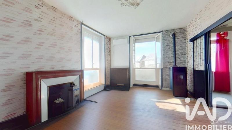 Maison - 224 m² - 7 pièces