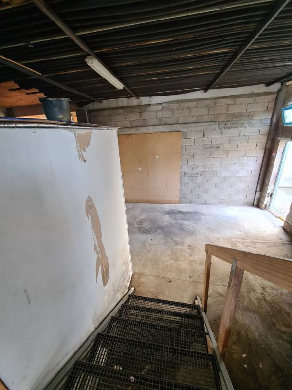 Local commercial - 110 m²